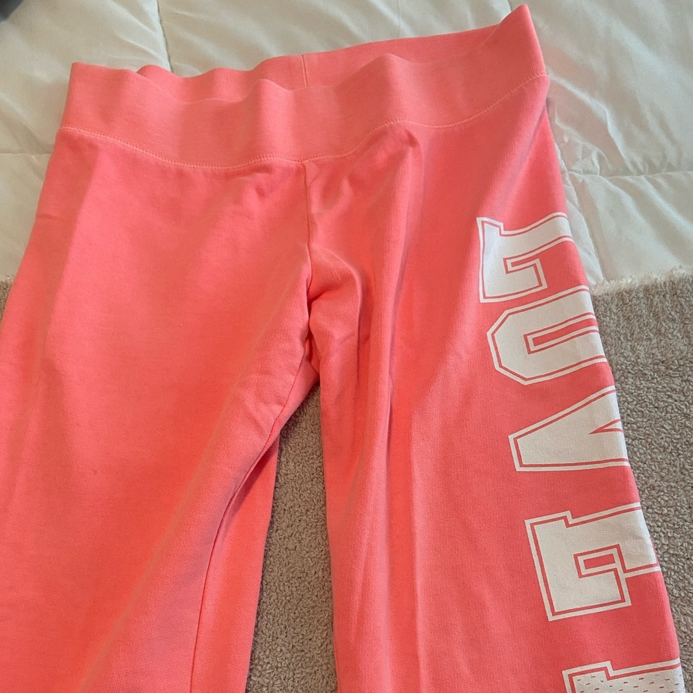 NEW! Never worn Pink sweats